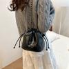 New Winter Niche Design Bag for Women Retro Chain Solid Color Women Bucket Bag One Shoulder Crossbody Bag Trendy