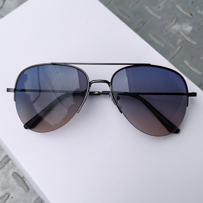 Sporty Metal Frame Fashion Glasses for Men & Women  Anti-Reflective Lenses Golden-Tone Finish Perfect for and Activitie