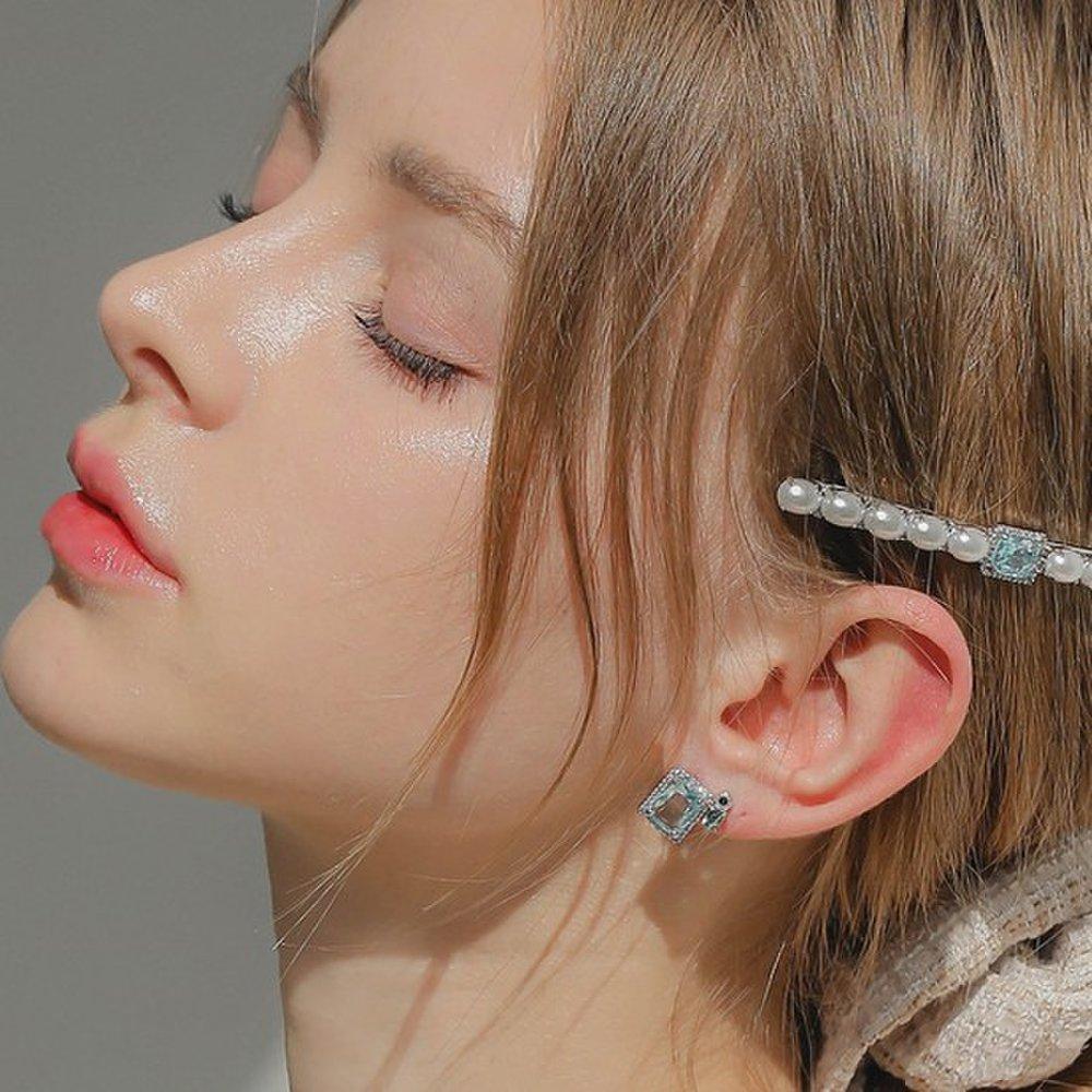 J.Lauren Siberian Quartz Mini Gemstone Earrings M03632