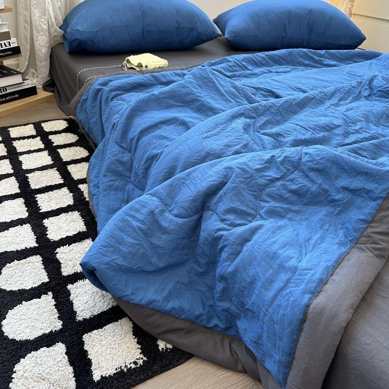 

Minimalist Style Summer Quilt Air-Conditioning Machine Washable Home Use Single Twin Thin Blanket 200x230cm
