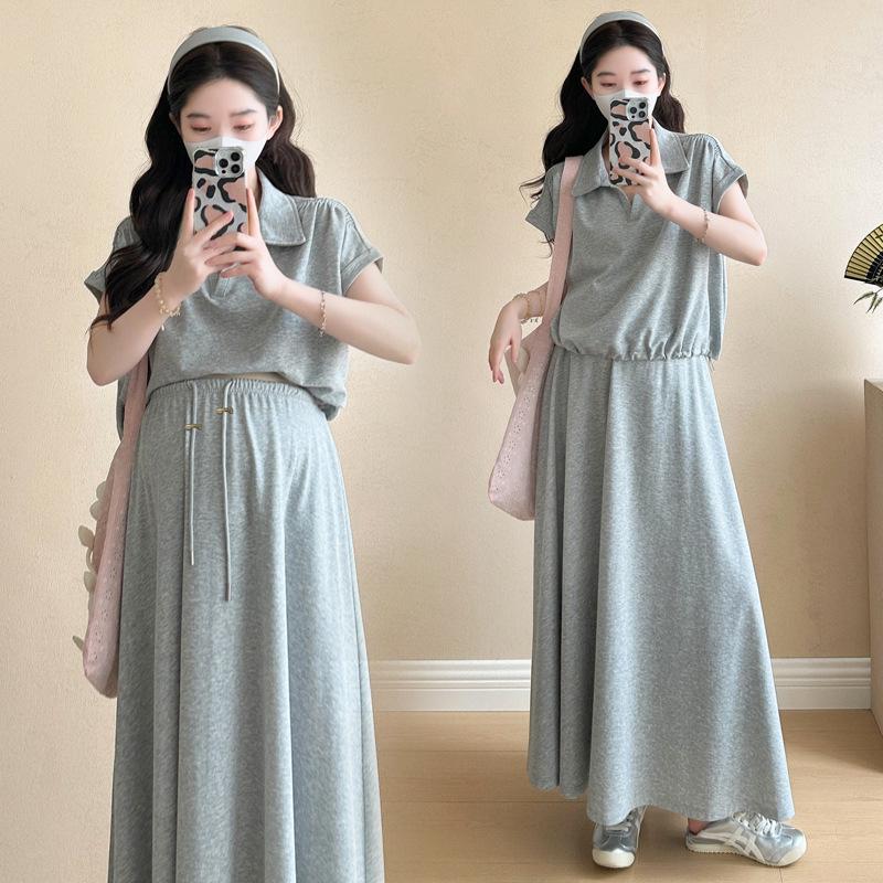 2026 Stylish Summer Maternity Two-Piece Set: Short-Sleeved Top and Skirt XL
