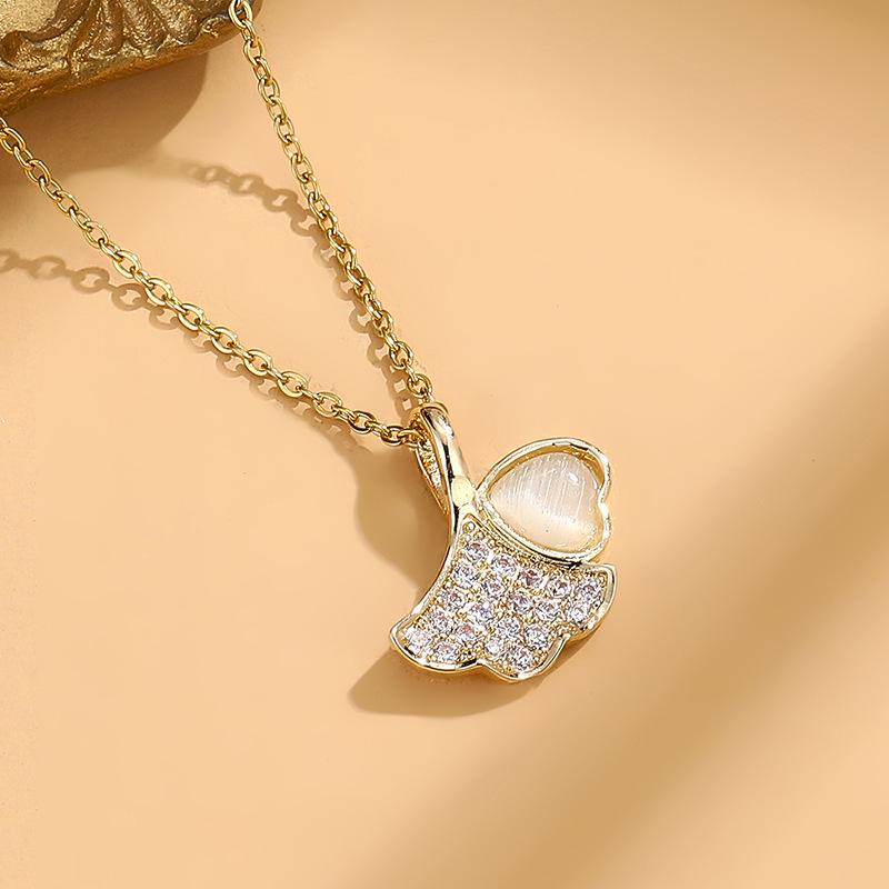 Elegant Ginkgo Leaf Necklace: Zirconia Fan Pendant on Titanium Steel Clavicle Chain - Korean Inspired Design