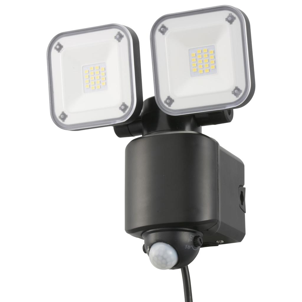 OHM Electric Monban Sensor Light, Motion Sensor, Outdoor, IPX4, Security, Two-Light Outlet Type, 3200 Lumens, LS-A320W2 (Product Code: 07-8809)