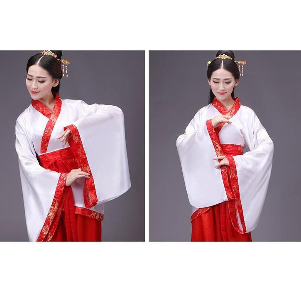 Traditional Chinese Hanfu Dress for Women Ancient Style Costume with Wide Sleeves and Sash Elegant Historical Clothing for Cultural Events