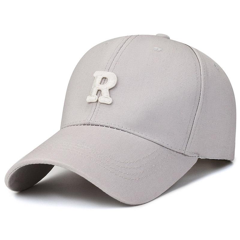 The new letter R baseball cap is on the market, fashionable men and women couples, trendy classic casual
