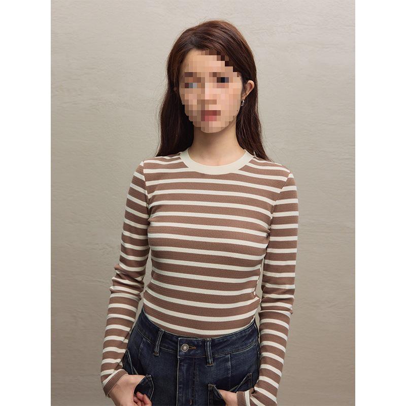 Women's Slim Fit Contrast Stripe Long Sleeve Knit Top for Autumn/Winter 2023