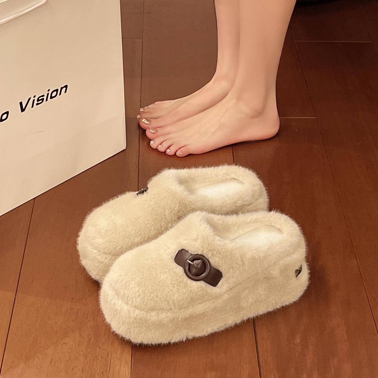

Lamb wool slippers women s winter velvet outer wear one pedal and half drag women s shoes 2025 new thick-soled bag head cotton drag 35