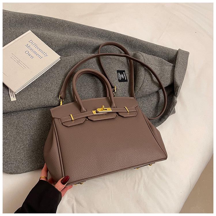 Retro Classic New Portable Platinum Bag Women's Lychee Pattern Fashionable Versatile Shoulder Messenger Bag