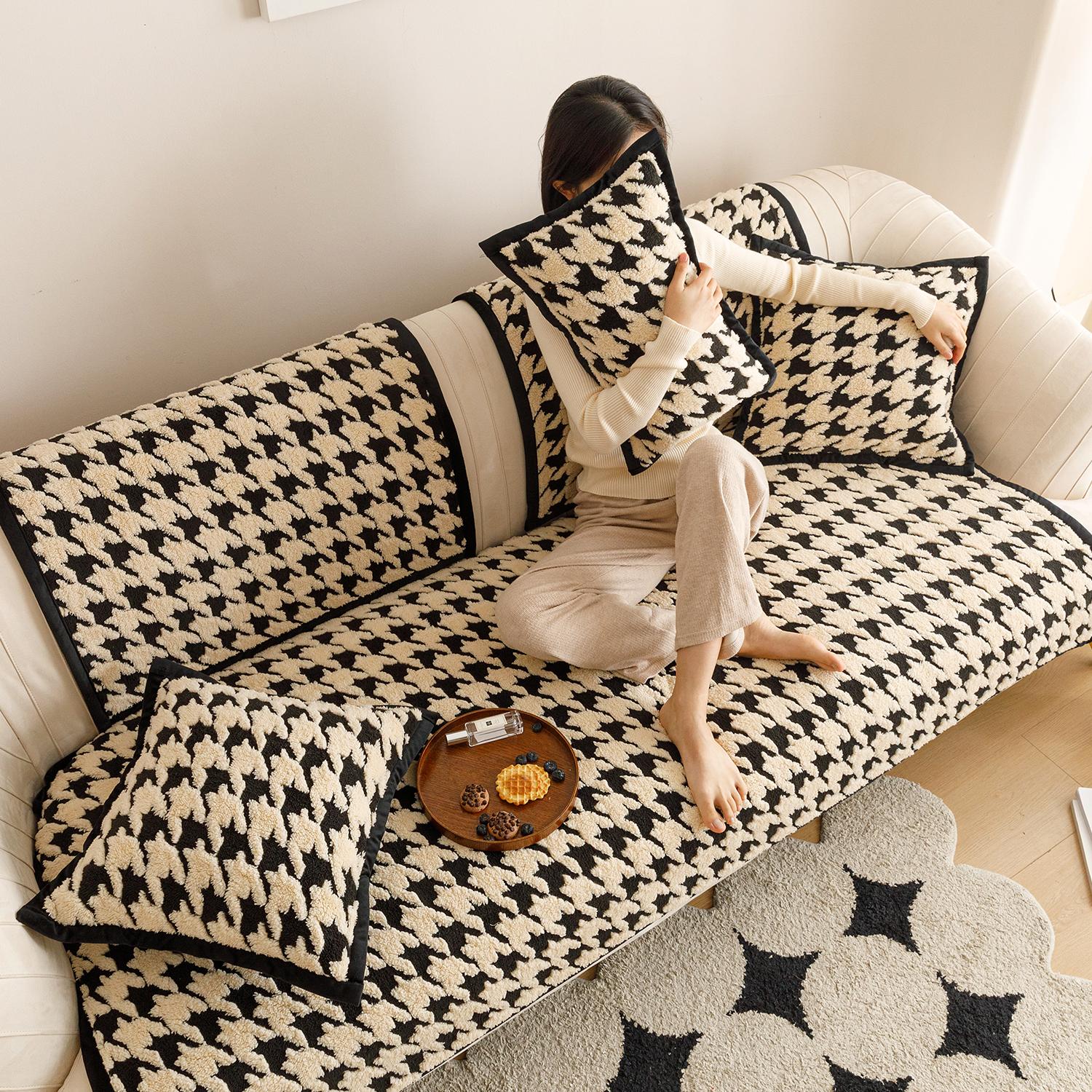 

Плед Жаккард Подушка для дивана Зимний Плюшевый Чехол для дивана для гостиной Утолщенный Мягкий Теплый Нескользящий Чехол для спинки Полотенца для подлокотников 70x70