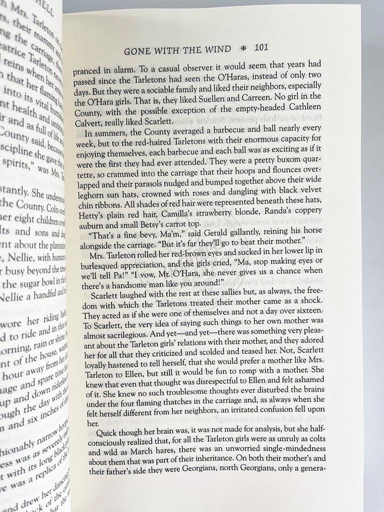 Gone with the Wind Gone with the Wind Piao English Novel Book 75th Anniversary Edition Os