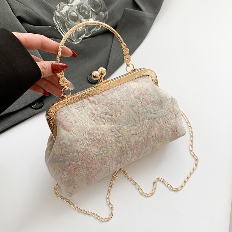 Trendy Chic Vintage-inspired Pink Shell Clutch Bag 2024 New Canvas Shoulder Bag