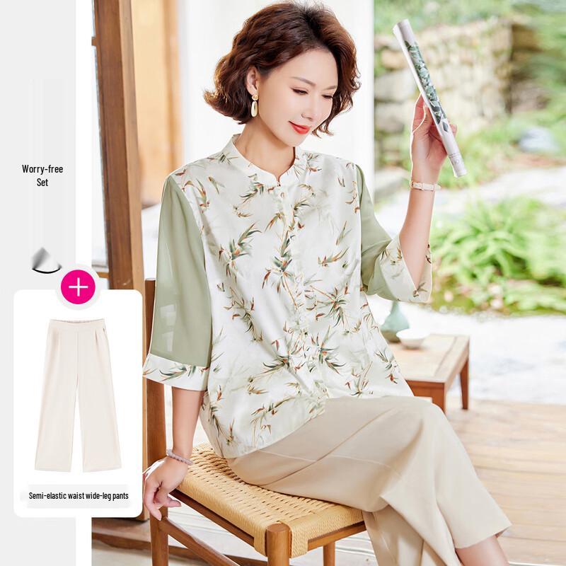 

Женский летний комплект с цветочным принтом: топ и брюки L