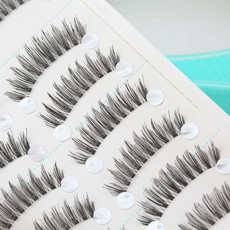 Mogugu - Set of 10: Natural Wispy False Eyelashes
