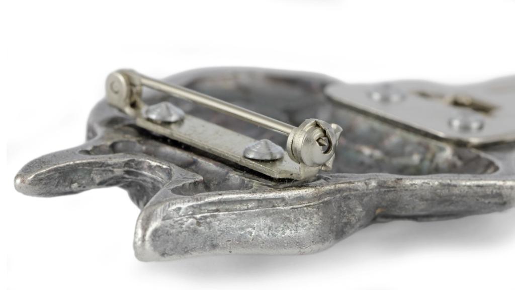 Boxer, German Boxer – Brooch with a clip, holder for a start number – Design 01 | Art-Dog