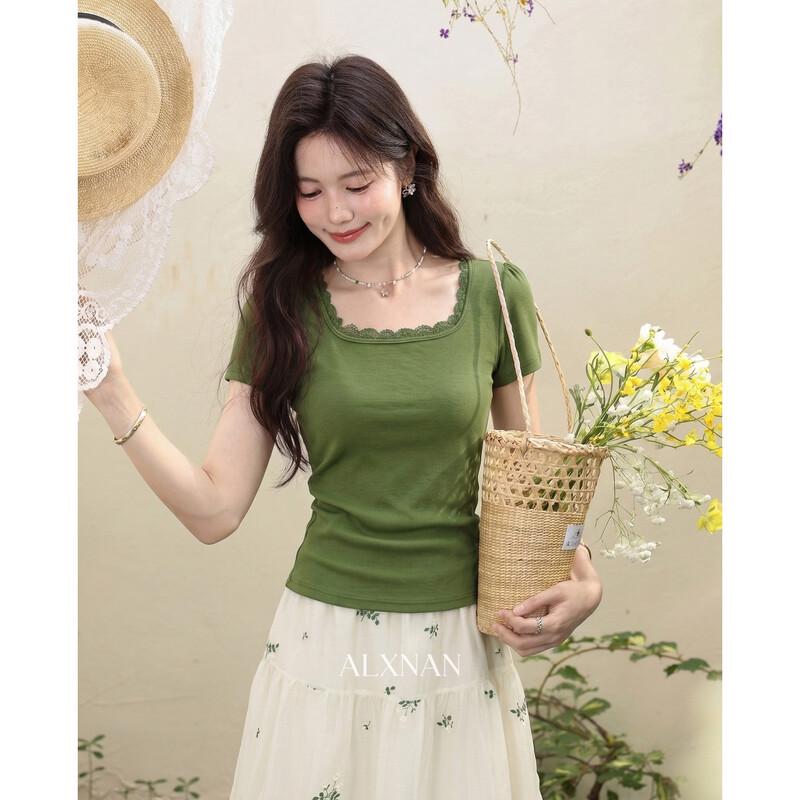 Women's Retro Green Square Neck Lace Trim Slim Fit Short Sleeve T-Shirt