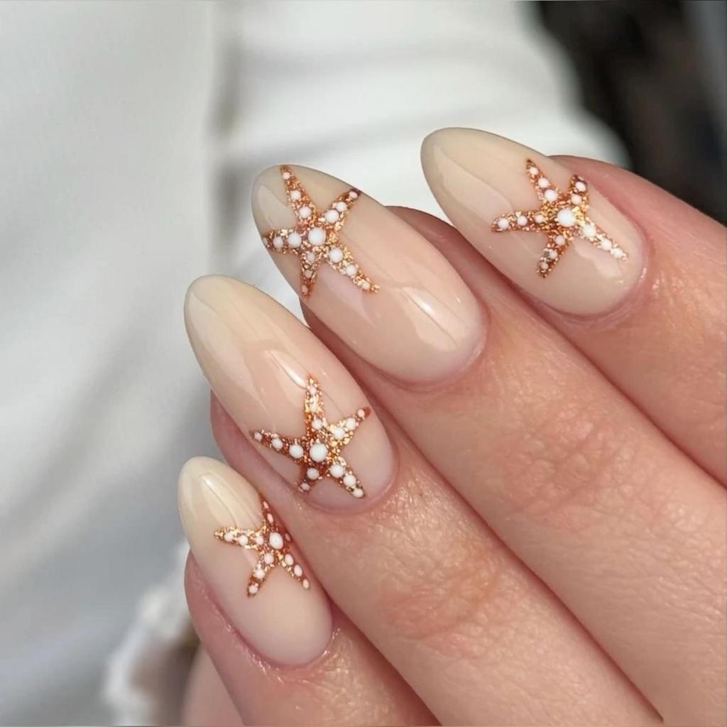 Le Fan Meijia 3D French Wearable Short Almond Flower False Nails