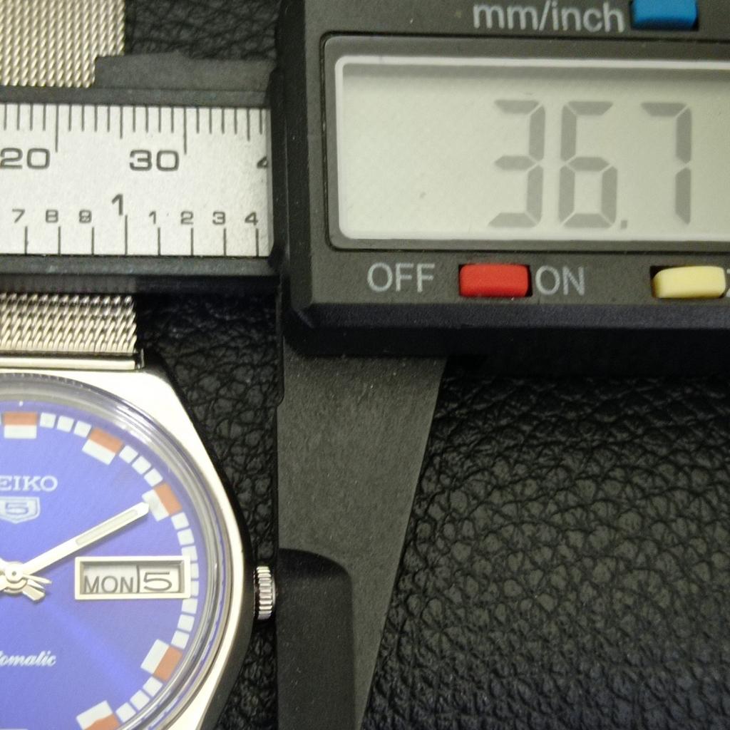 JAPAN VINTAGE SEIKO 5 AUTOMATIC MENS BLUE COLOR DIAL WATCH a701618-5 R206c-a701618