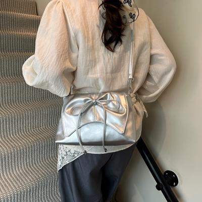 2025 Ballet Style Bag Women's Pearlescent Bow Shoulder Bag Crossbody Envelope Bag Versatile Girl Bag New Pleats