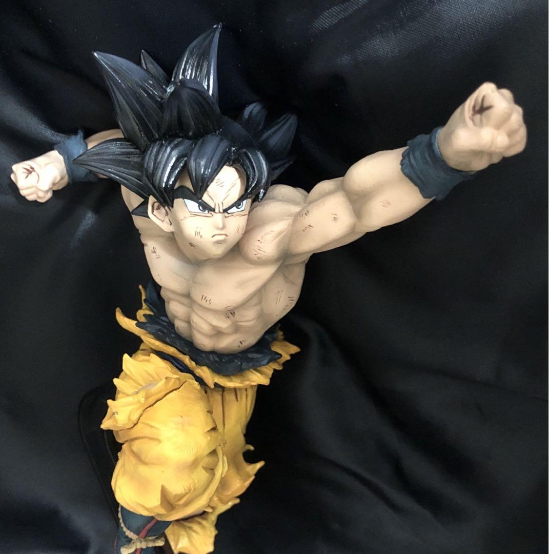 

[USED] Banpresto Dragon Ball Son Goku Repainted Figure