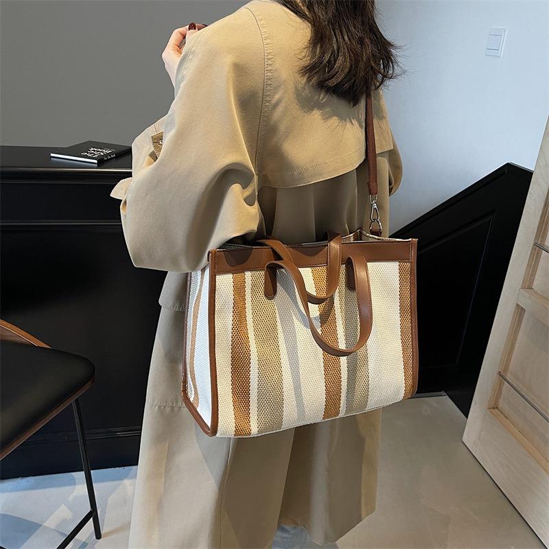 Canvas Bag Women's Large-capacity New Contrasting Color Shoulder Messenger Bag Class Bag Commuter Tote Bag