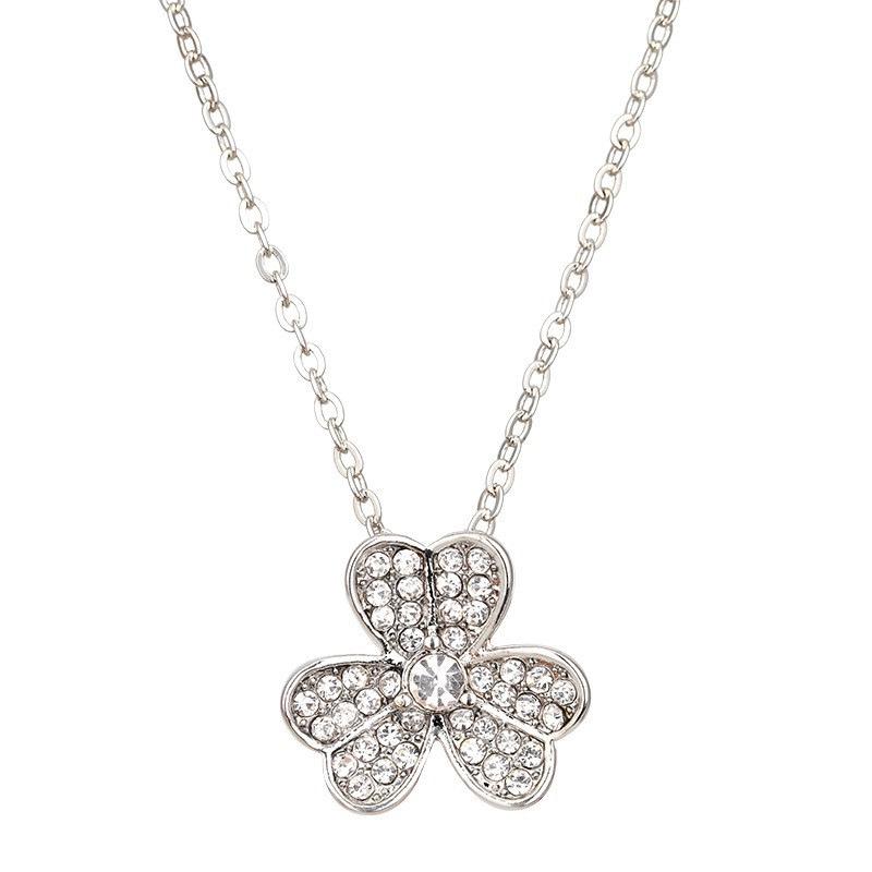 Elegant Women’s Triple Clover Necklace with Full Diamond Petals and Single Diamond, Trendy Versatile Flower Design.