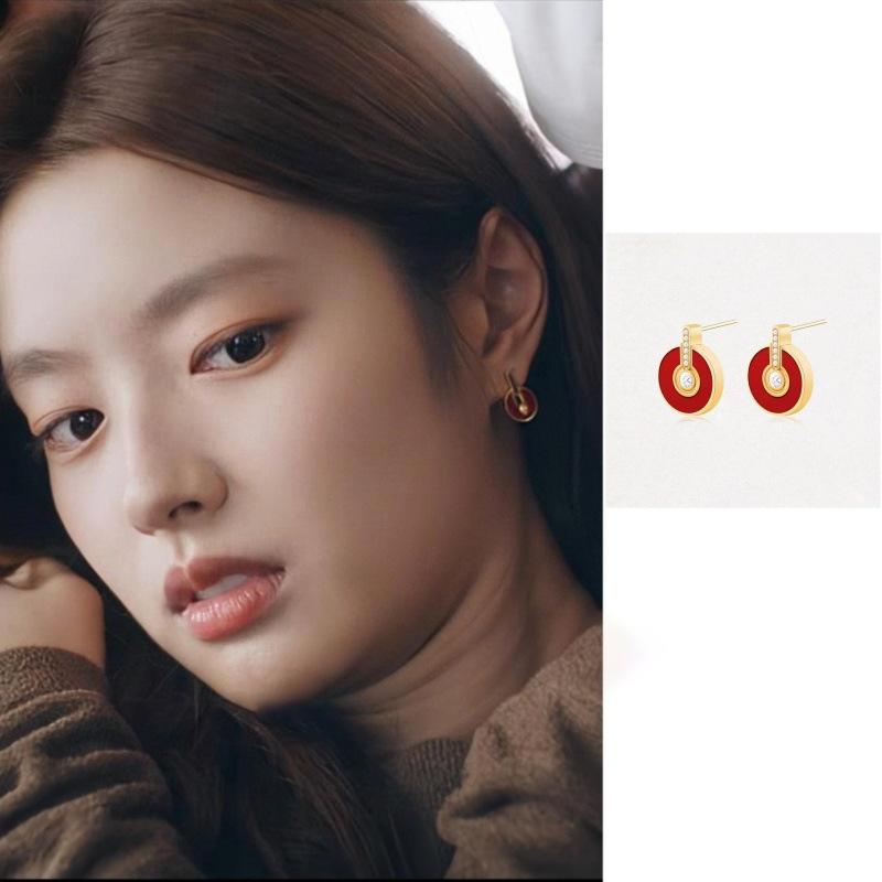 

Zircon round earrings simple temperament fashion stud earrings niche light luxury versatile earrings