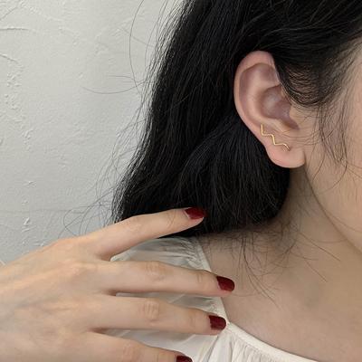 S925 versilberte Ohrstecker Kaltwind-Ohrringe für Damen schlichte Persönlichkeit Tide-Prävention Basic Schwarz Herren passend geometrische Linien Ohrringe
