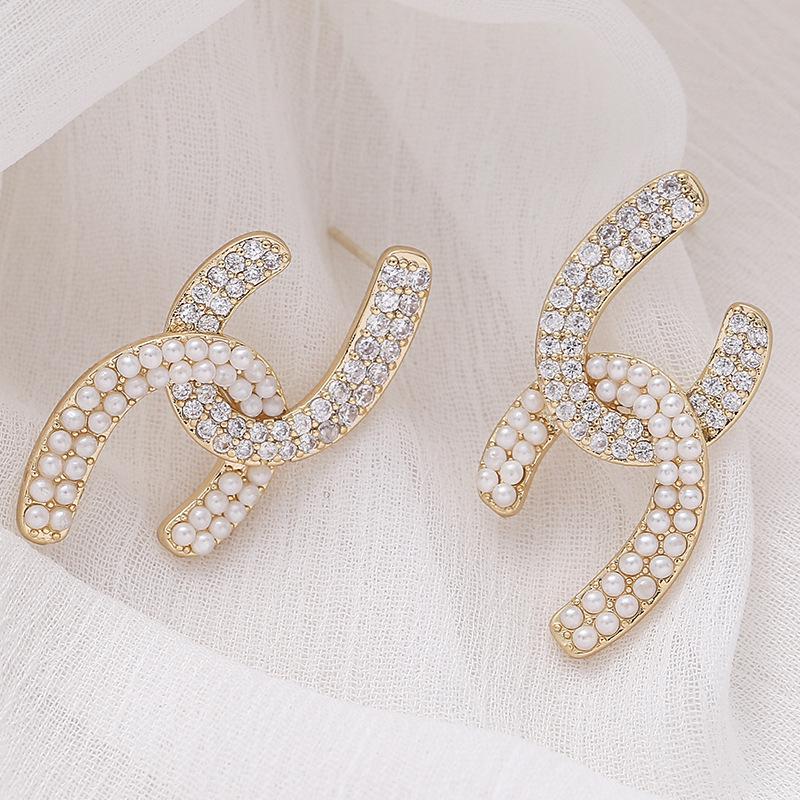 Xiao Xiangfeng Double C Pearl Bowknot Earrings: 925 Silver Zircon Japanese-Korean Style