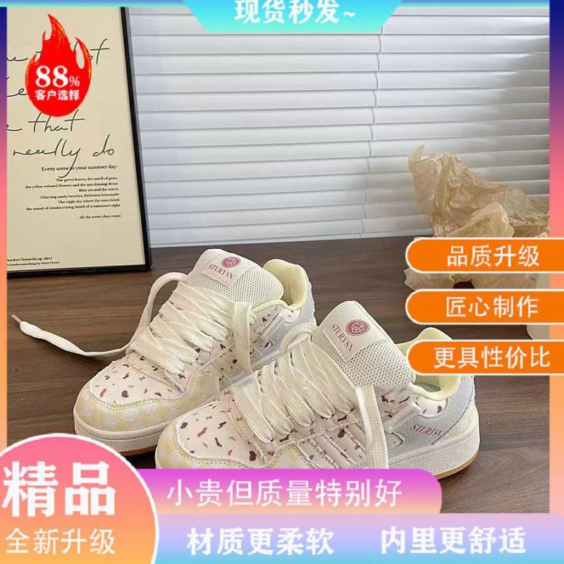 

Клюквенный цвет, платформа, туфли-хлебцы, женские, 2025 новинка, маленькие белые туфли, ins, универсальные, повседневные кеды, для работы, супермягкие. 40