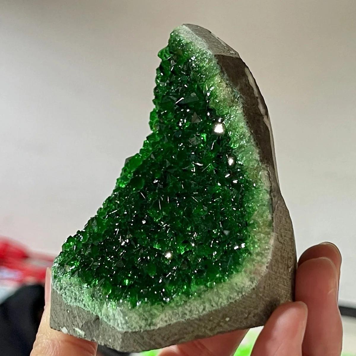 Crystal Specimen Minerals Rocks and Crystals Healing Raw Stones Minerals Green Quartz Crystal Cluster for Anniversary Gift 200-300g