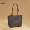 Autumn/Winter Large-Capacity Woven Handbag: Trendy One-Shoulder Underarm Tote for Women