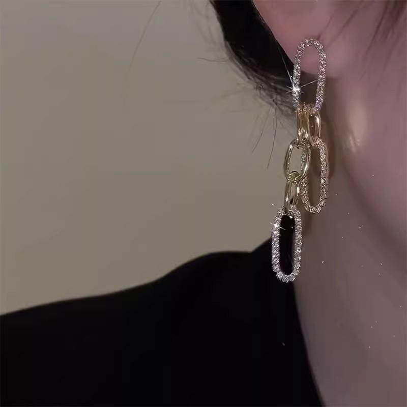 Light Luxury and High-end Temperament, Long Chain Earrings, New Niche Design, Personalized Earrings