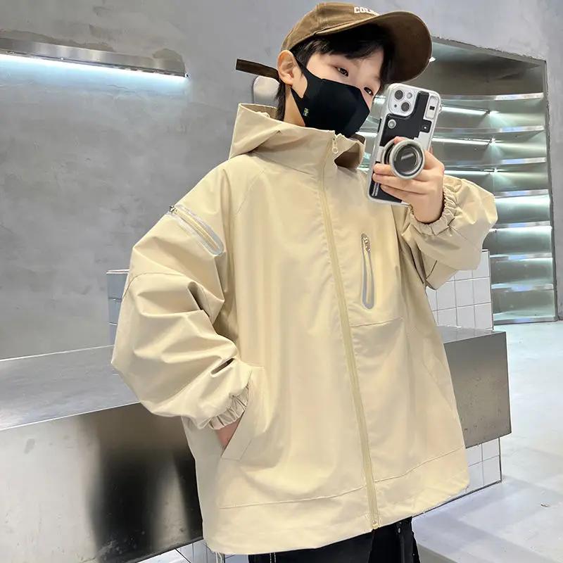 Boys Outerwear Windproof Jacket for Big Children's Outdoor Autumn Hooded Zipper Windproof Jacket for Spring and Autumn