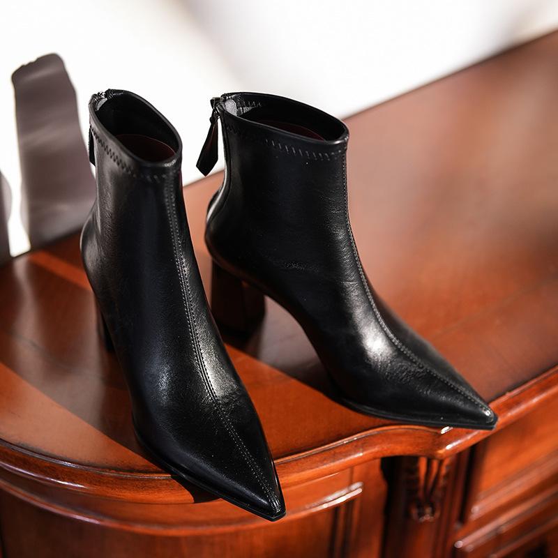 

Ankola red short boots women s elastic thin boots pointed head thick heel rear zipper high heel short tube autumn and winter 39 чорний
