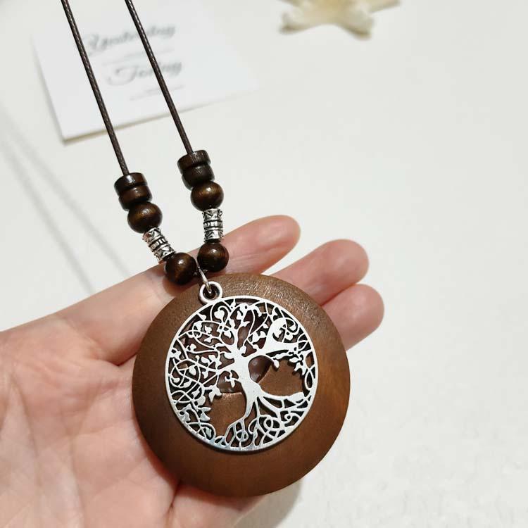 New Chinese Retro Zen Leather Rope Necklace Autumn and Winter Bohemian Ethnic Wind Leaf Long Sweater Chain
