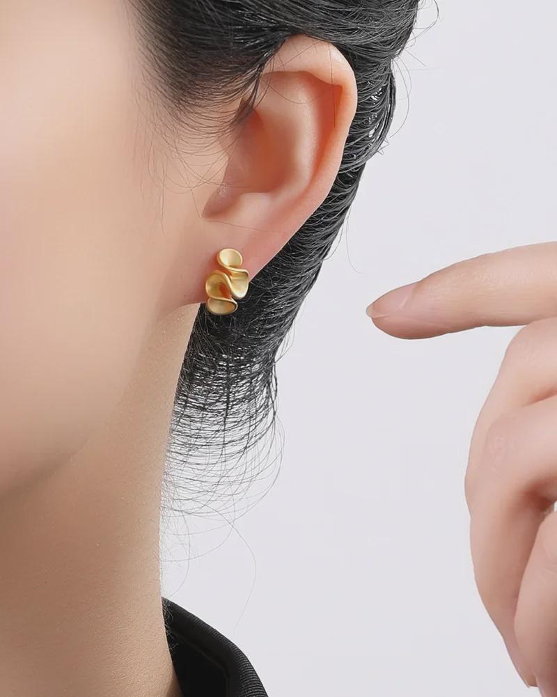 Geometric Lotus Leaf Pleated Earrings: Silver Needle Floral Design in Milk Tea Color
