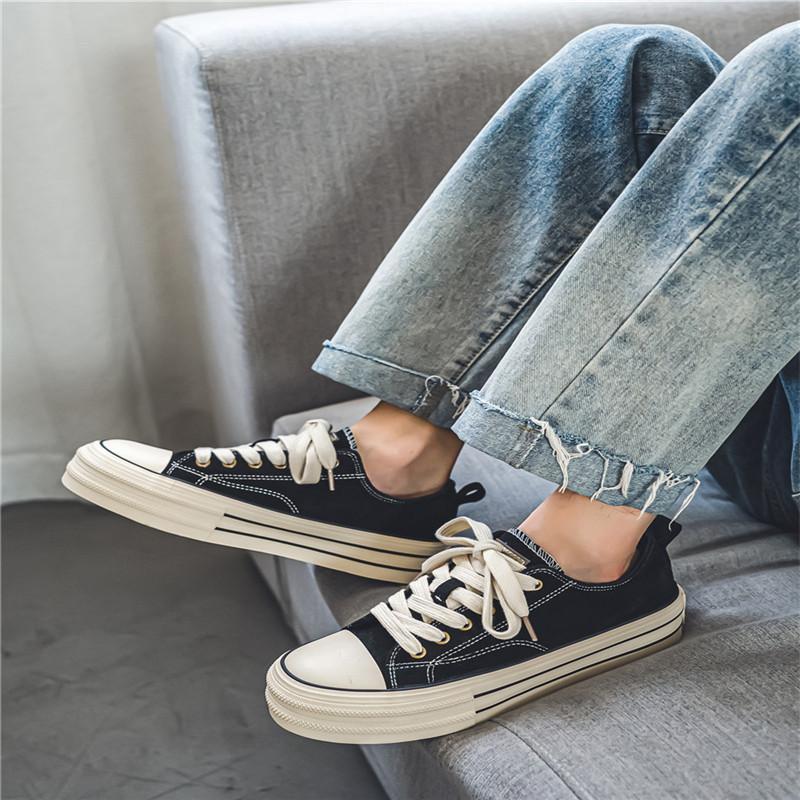 Fashion 2024 Hot sale Classic Black Canvas Shoes Men Spring Summer Platform Canvas Sneakers Men Comfort Low-top Mens Vulcanized Shoes