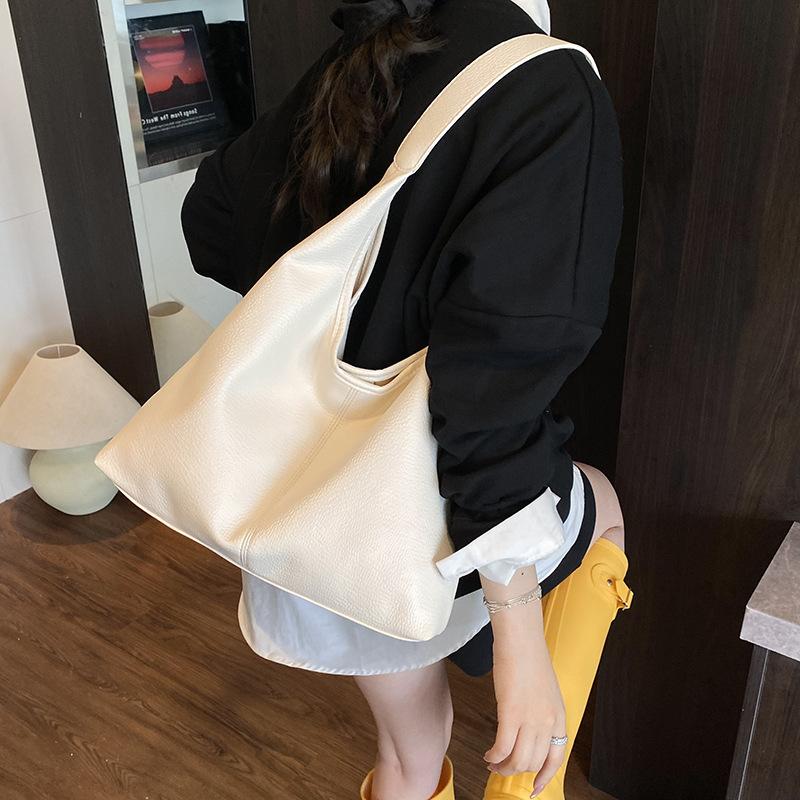Underarm bag women's spring new fashion tote bag student solid color large capacity shoulder bag commuter bag