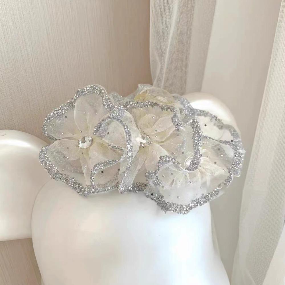 

Wrinkled Grasping Clip Elegant Shark Clip Fashion Hair Accessories for Women білий