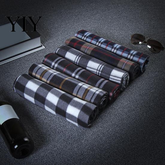 Commuting Winter Gear Classic British Plaid Scarf for Men Women, Soft Double-Sided Velvet Shawl, Skin-friendly Wrap Warm Thickened Neck Autumn