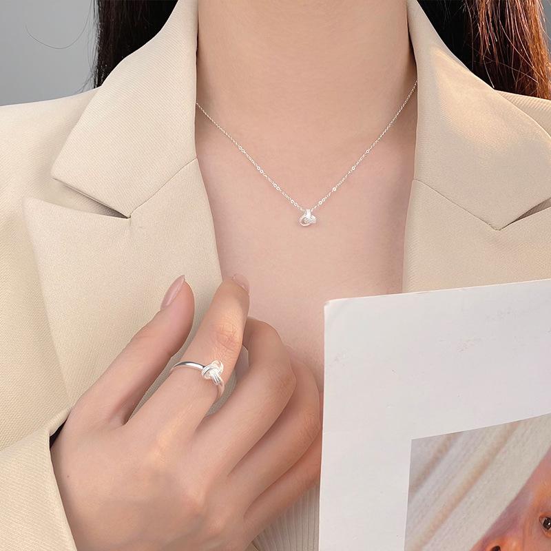 New Chinese Ruyi Knot Set for Women: Light Luxury, Elegant, Fashion, Cold Feeling Ring Necklace
