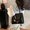Winter new women's bag fashionable portable bucket bag texture retro high-end single shoulder oblique span bag simple underarm bag