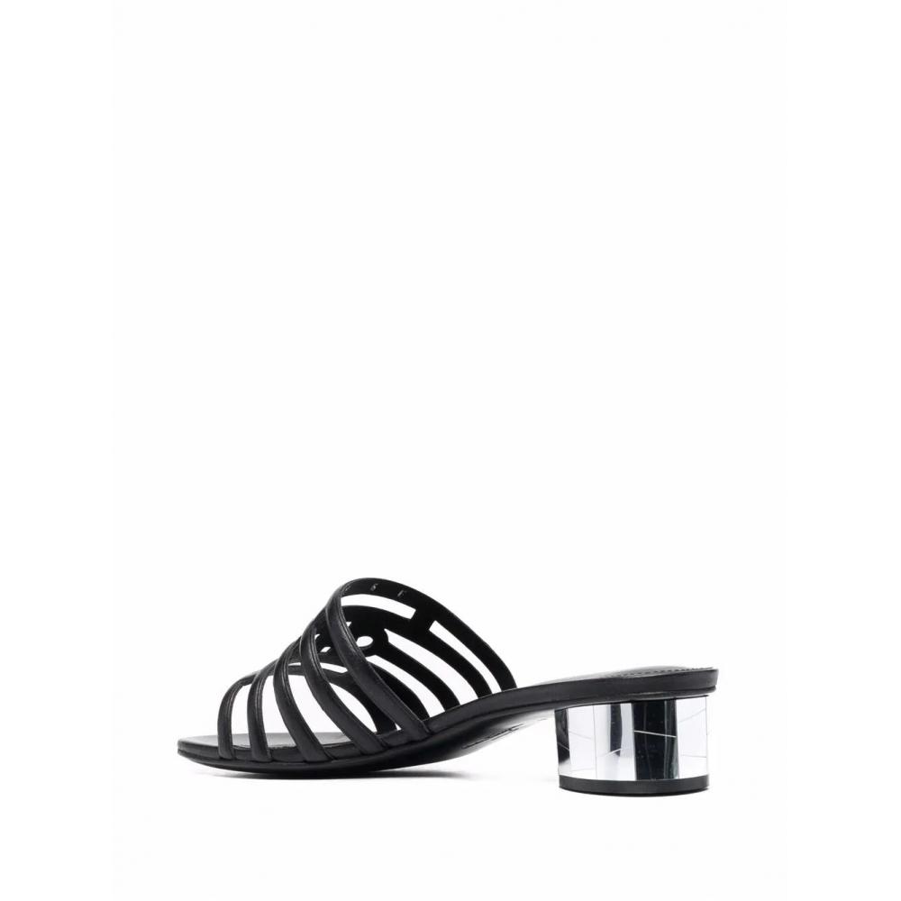 Salvatore Ferragamo Ferragamo 30mm Finn Sandals Black