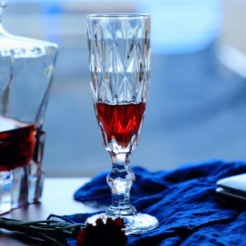 Vintage Tall-Stemmed Champagne and Wine Glasses, Embossed Thickened Juice Cups, Retro Cocktail Style