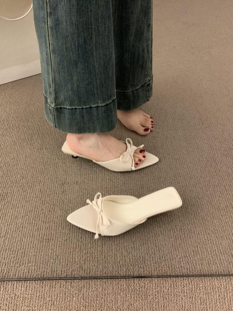 Temperament Open-toed Pointed Beautiful Slippers Women's Summer Wear 2025 New Kitten and Bow Cool Slippers