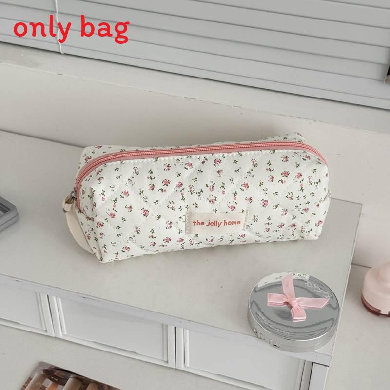 Florale Nylon-Kosmetiktasche mit Reißverschluss für den täglichen Gebrauch und Reisekomfort