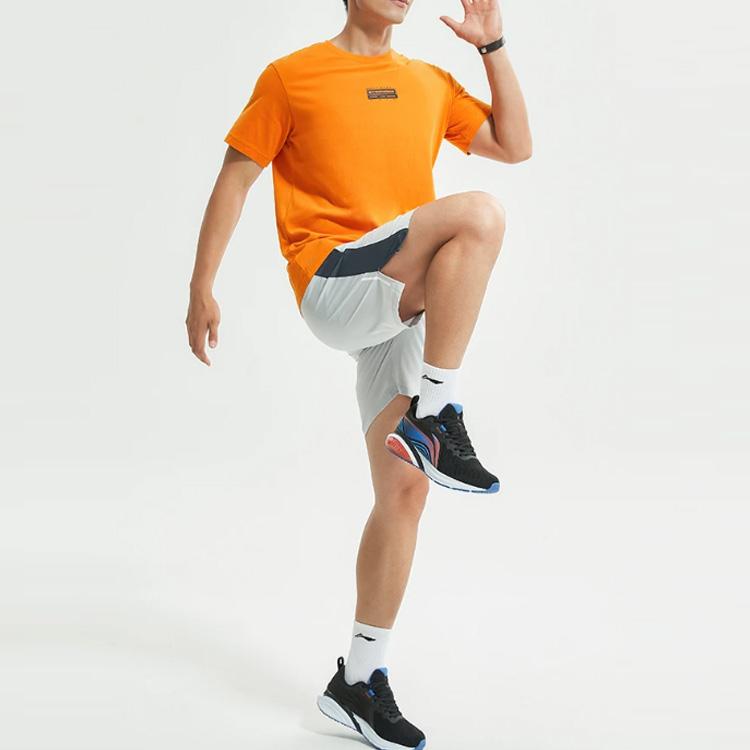 Li Ning Fitness Series Back Letter Pattern Printed Quick-Dry Breathable Running Short Sleeve T-Shirt Men Tops Fiery-Sand-Yellow ATSR243-4