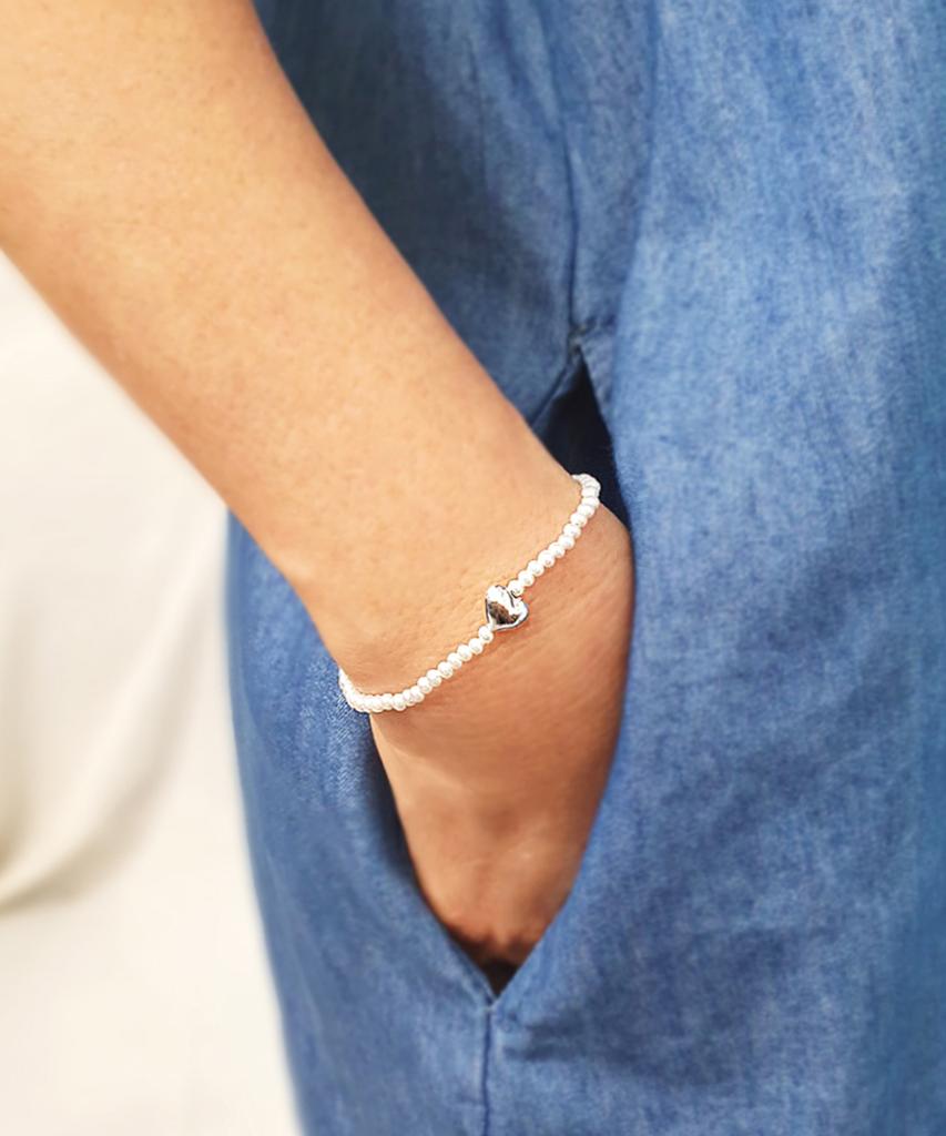 Racoha Cute Silver Heart Pearl Bracelet