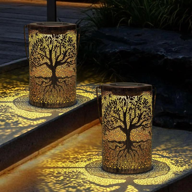 Vintage Metal Hanging Solar Lantern, Waterproof Outdoor LED Decor Lamp, Solar Powered Tree Light For Garden Yard Lawn Patio Hanging Decoration