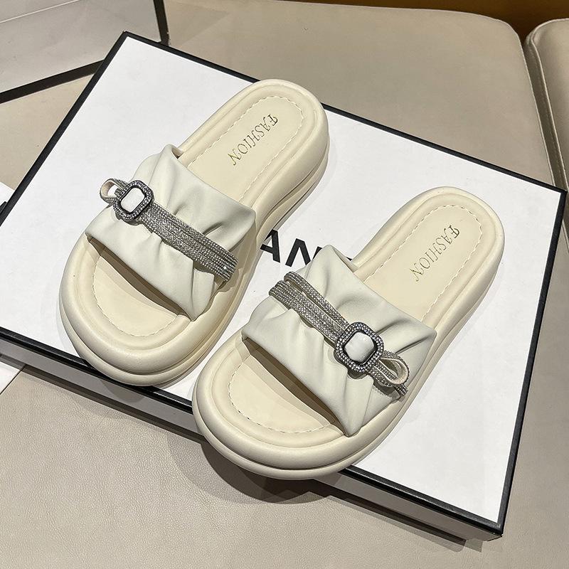 Thick-soled Rhinestone Cool Slippers for Women To Wear In Summer Thick-soled Cool Slippers One-word Drag Popular New Muffin Beach Women's Shoes